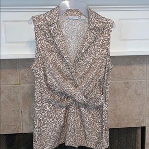 New York and Company Sleeveless shirt
